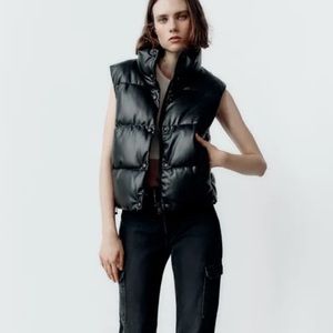 ZARA FAUX LEATHER PUFFER BLACK SIZE SMALL